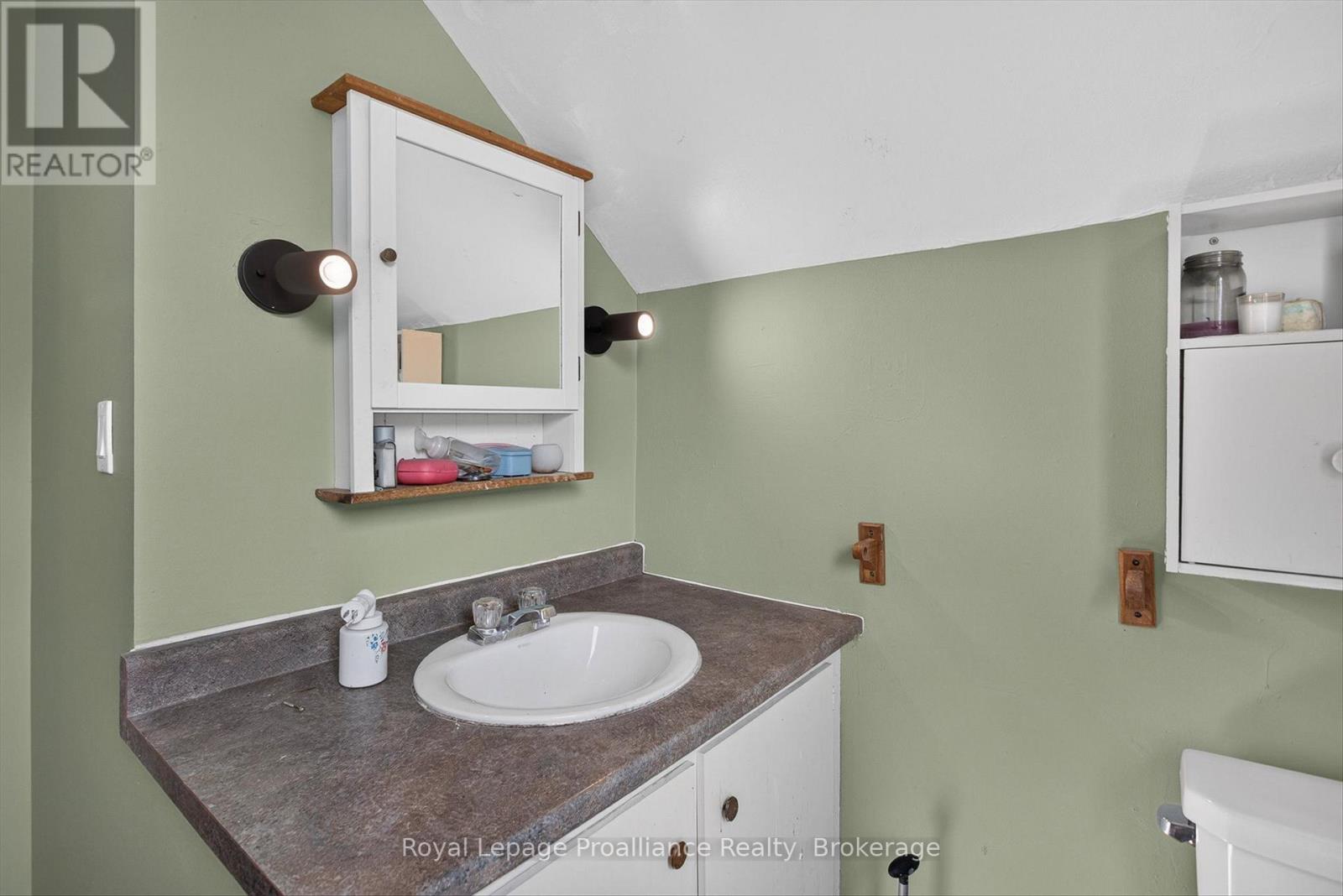 277 REID STREET - Image 37