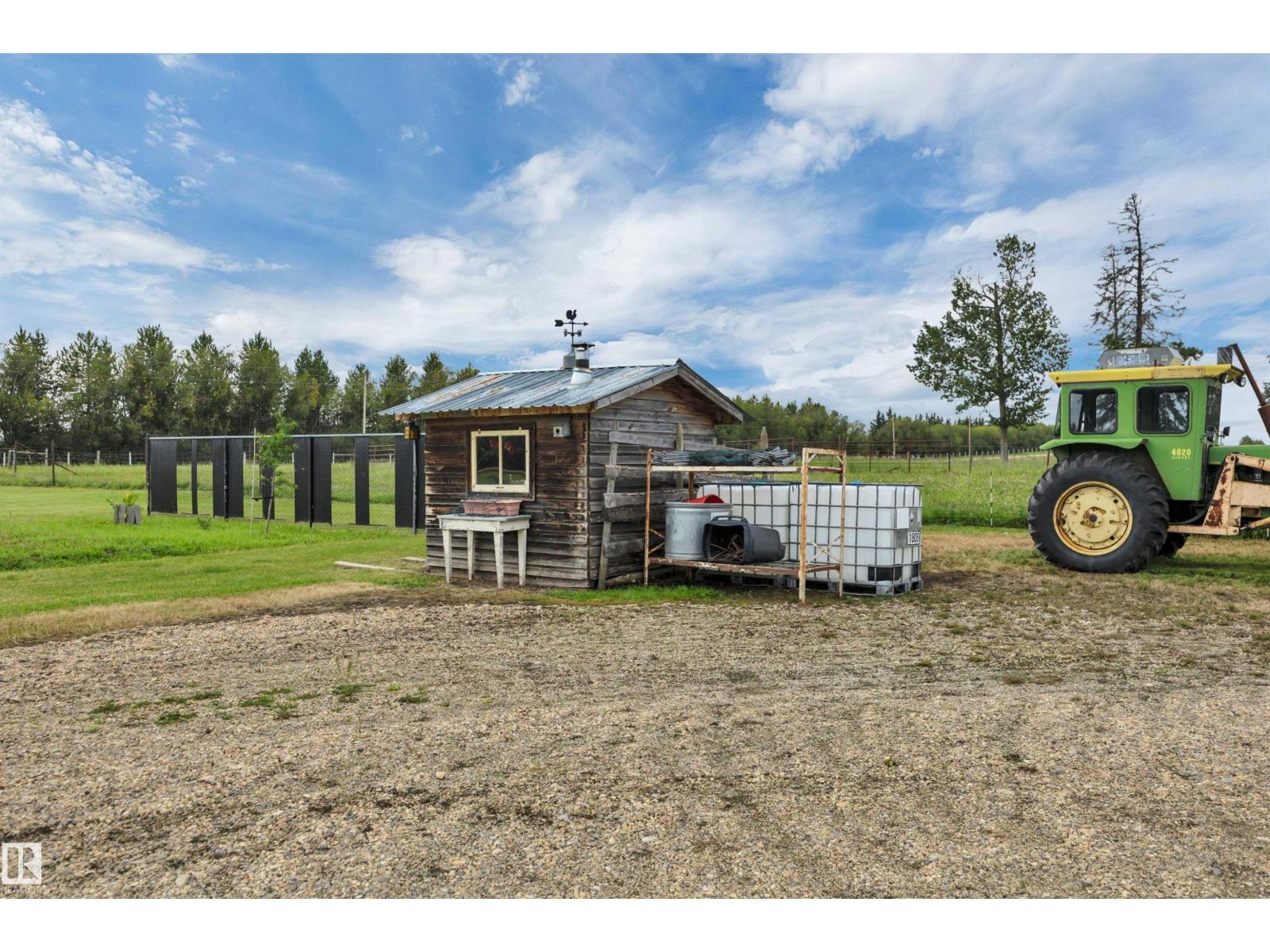 62002 TWP ROAD 462 A - 61