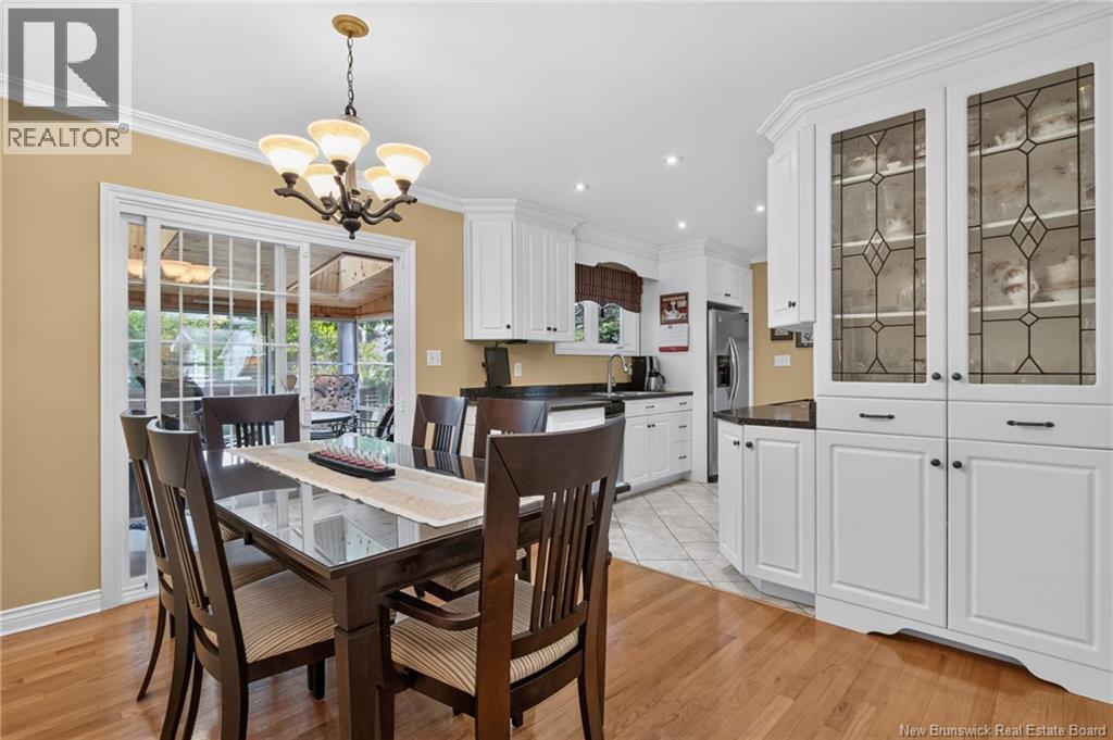 81 Mount Royal Boulevard - 10