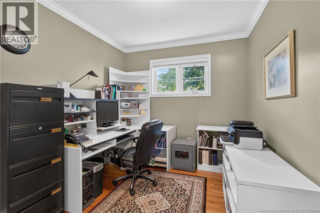 81 Mount Royal Boulevard - Image 20