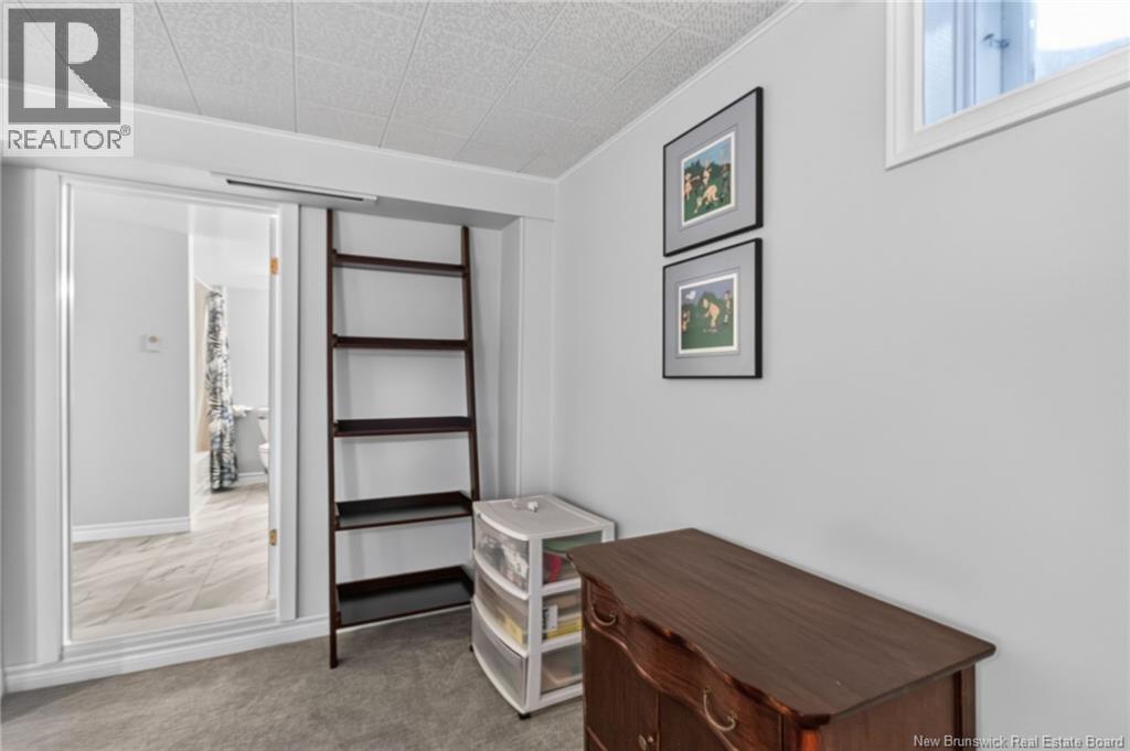 81 Mount Royal Boulevard - Image 27