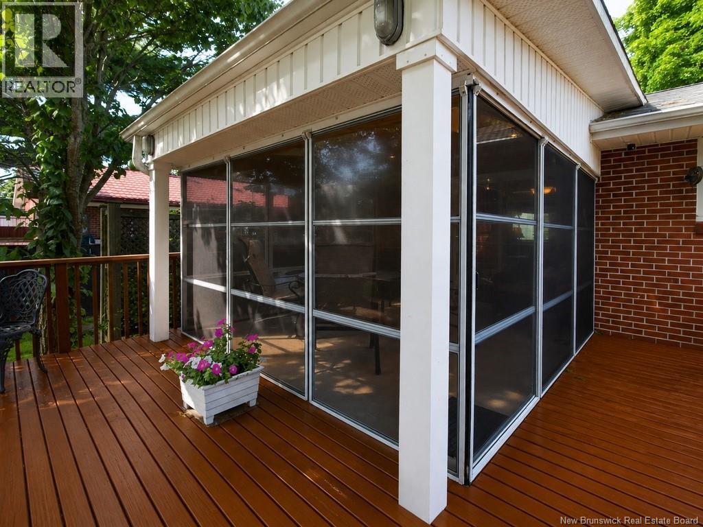 81 Mount Royal Boulevard - Image 31