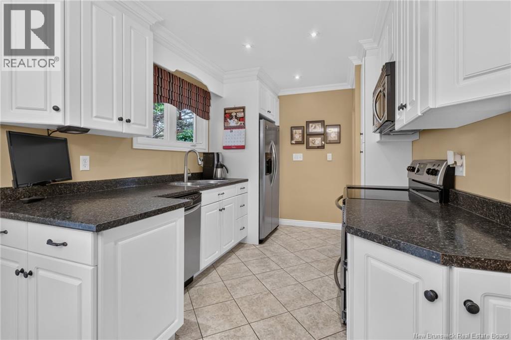 81 Mount Royal Boulevard - Image 8