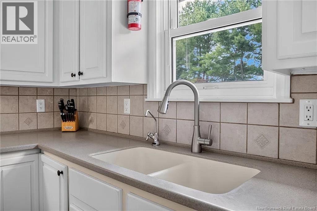66 Viola Avenue - Image 10
