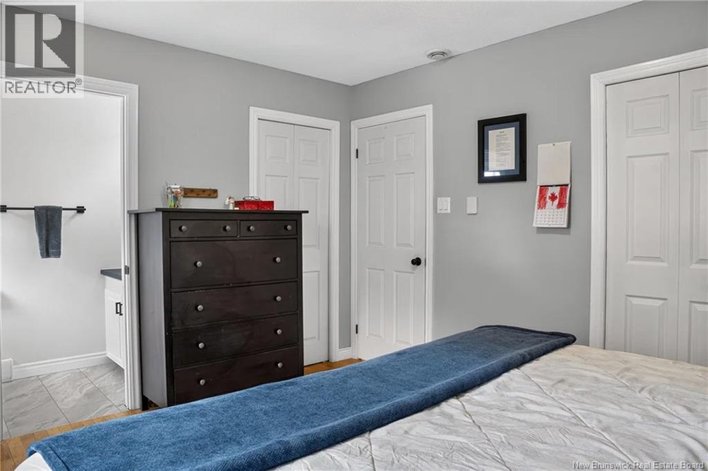 66 Viola Avenue - 22