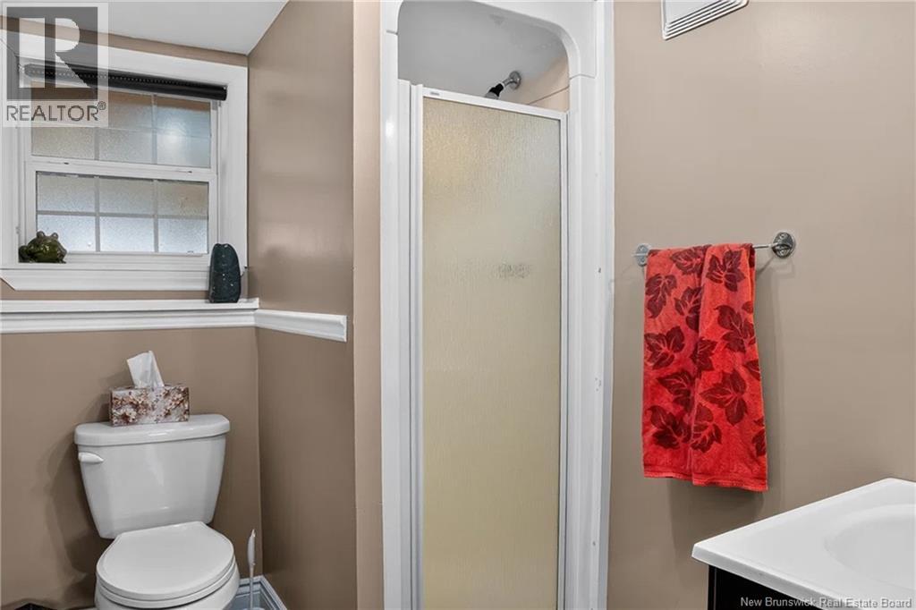 66 Viola Avenue - Image 32