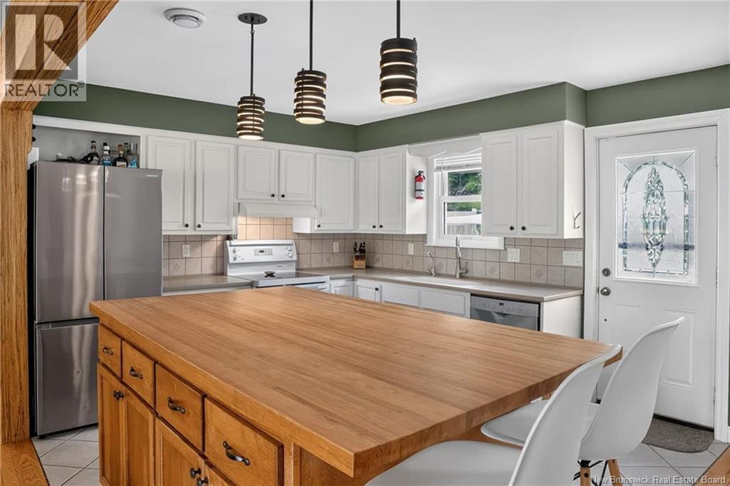 66 Viola Avenue - 5
