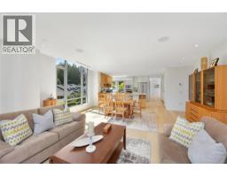 Kitchen - 406 5388 Hill Rise Terr, Saanich, BC V8Y3K2 Photo 8