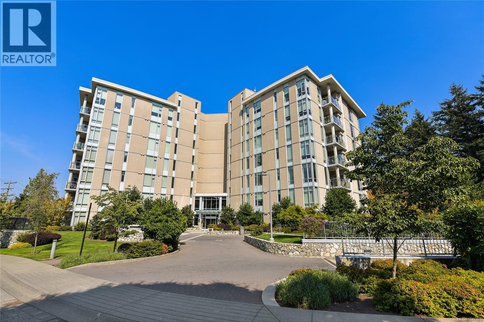 406 5388 Hill Rise Terr, Saanich
