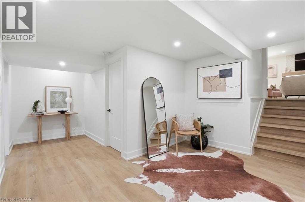 345 RANKIN Drive - Image 36