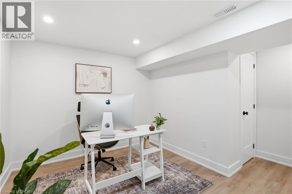 345 RANKIN Drive - Image 41