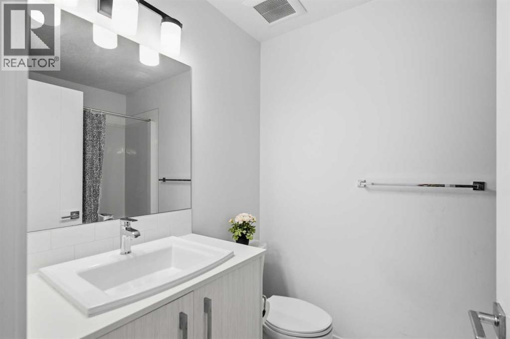 #602 335 Creekside Boulevard SW - 21