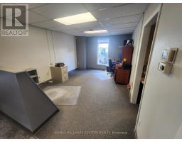 708 Rye Street, Peterborough, ON K9J6W9 Photo 9