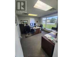 708 Rye Street, Peterborough, ON K9J6W9 Photo 8