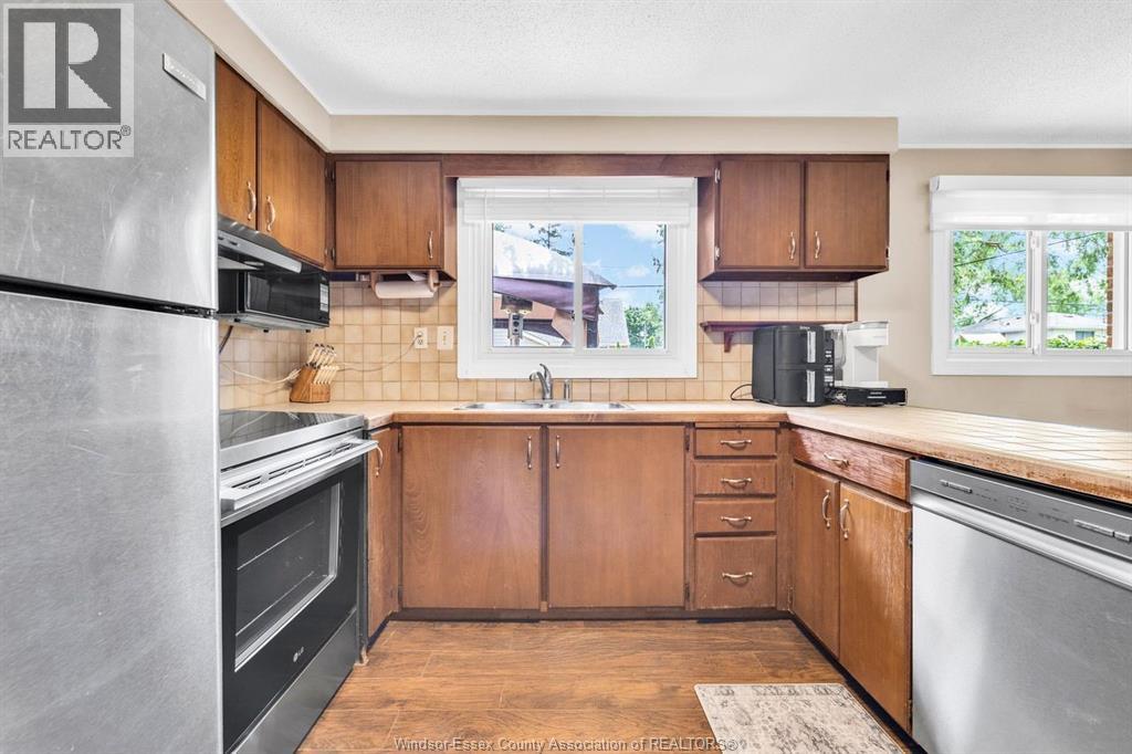 1045 REEDMERE ROAD - Image 9
