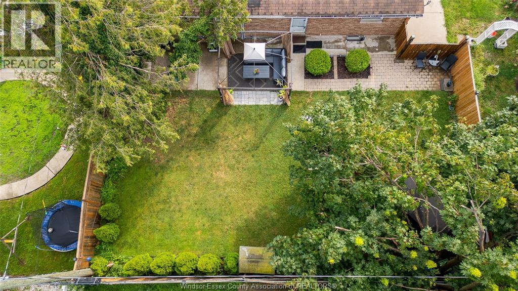 1045 REEDMERE ROAD - 40