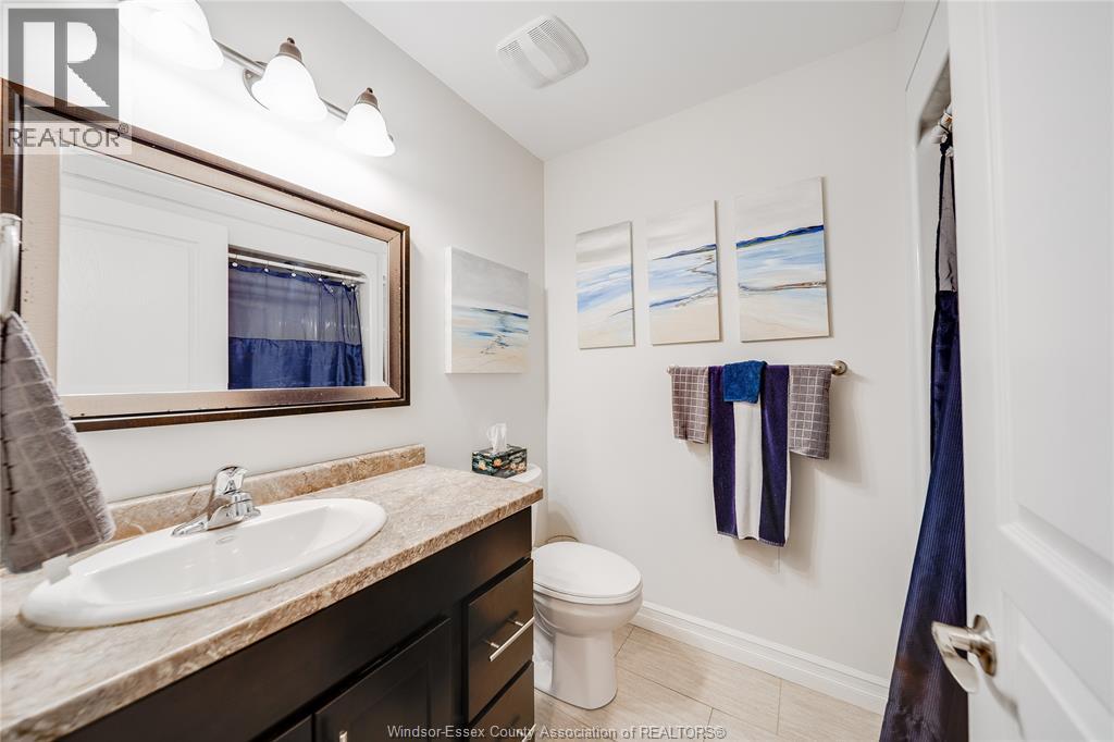 35 MARSHWOODS BOULEVARD - Image 17