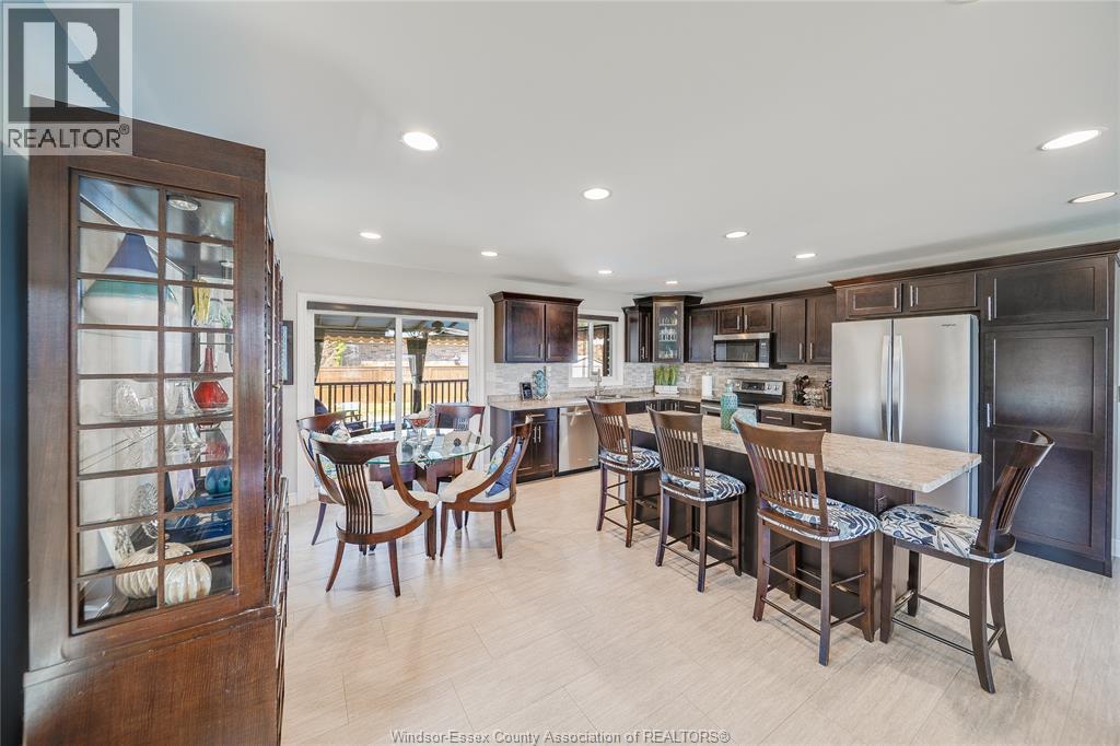 35 MARSHWOODS BOULEVARD - Image 12
