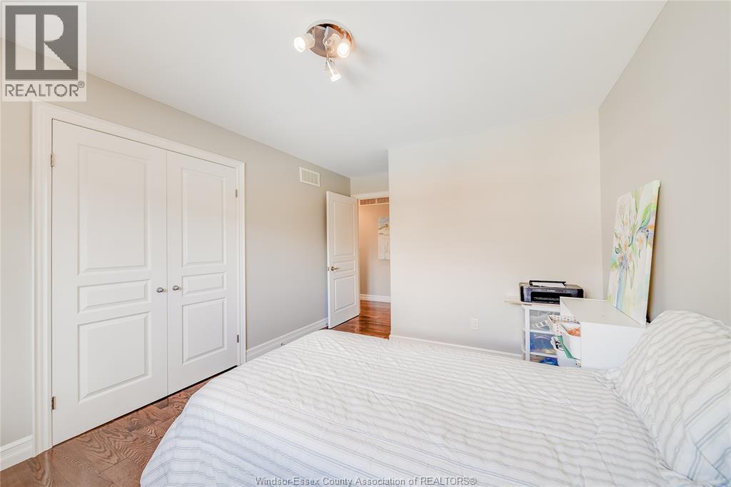 35 MARSHWOODS BOULEVARD - 19