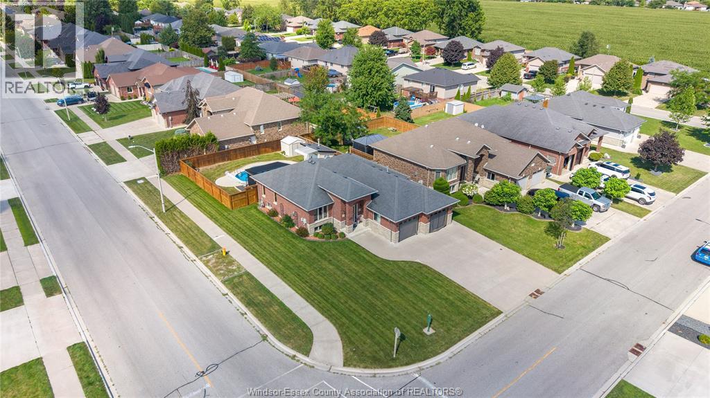 35 MARSHWOODS BOULEVARD - 48