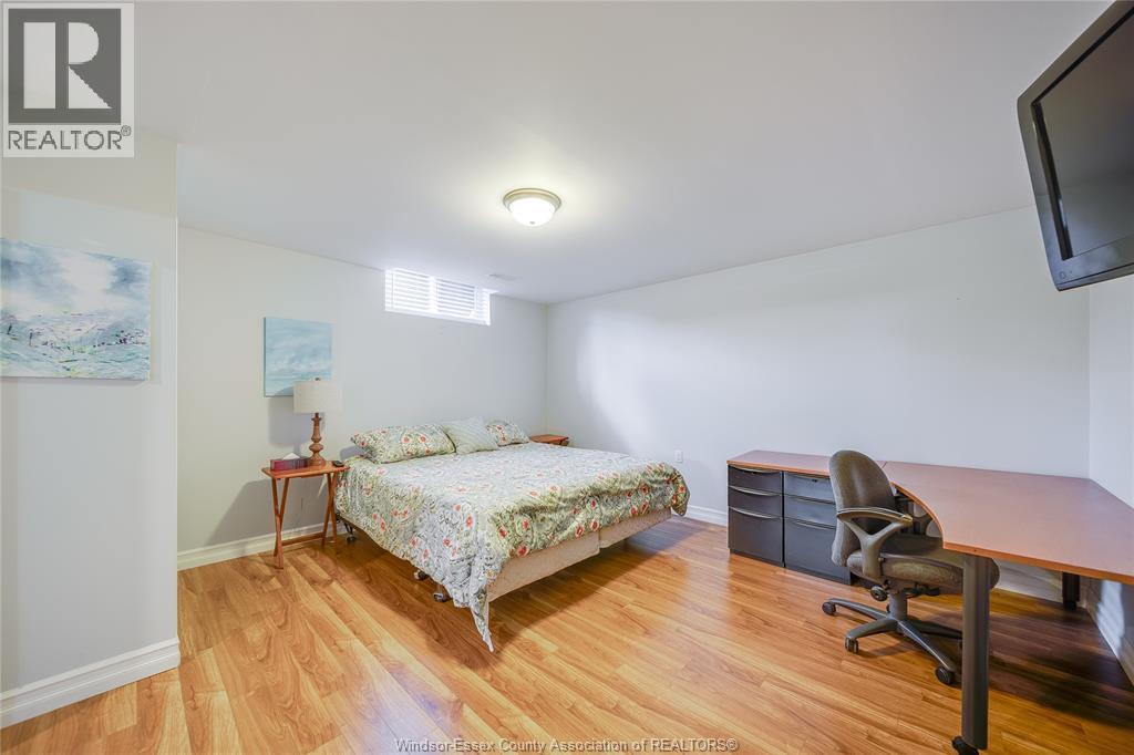35 MARSHWOODS BOULEVARD - 28