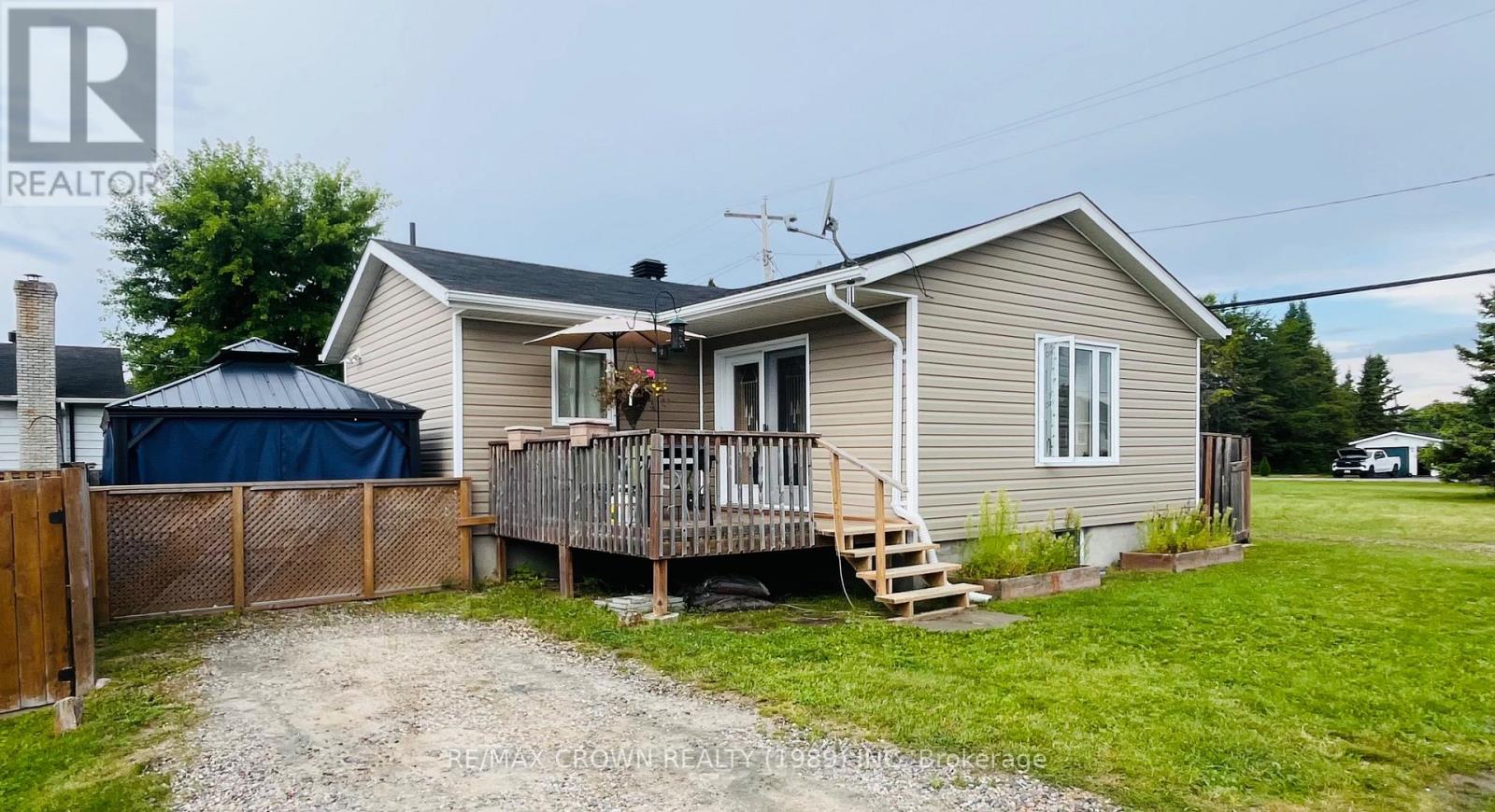 5 GLEN AVENUE, Cochrane, Ontario