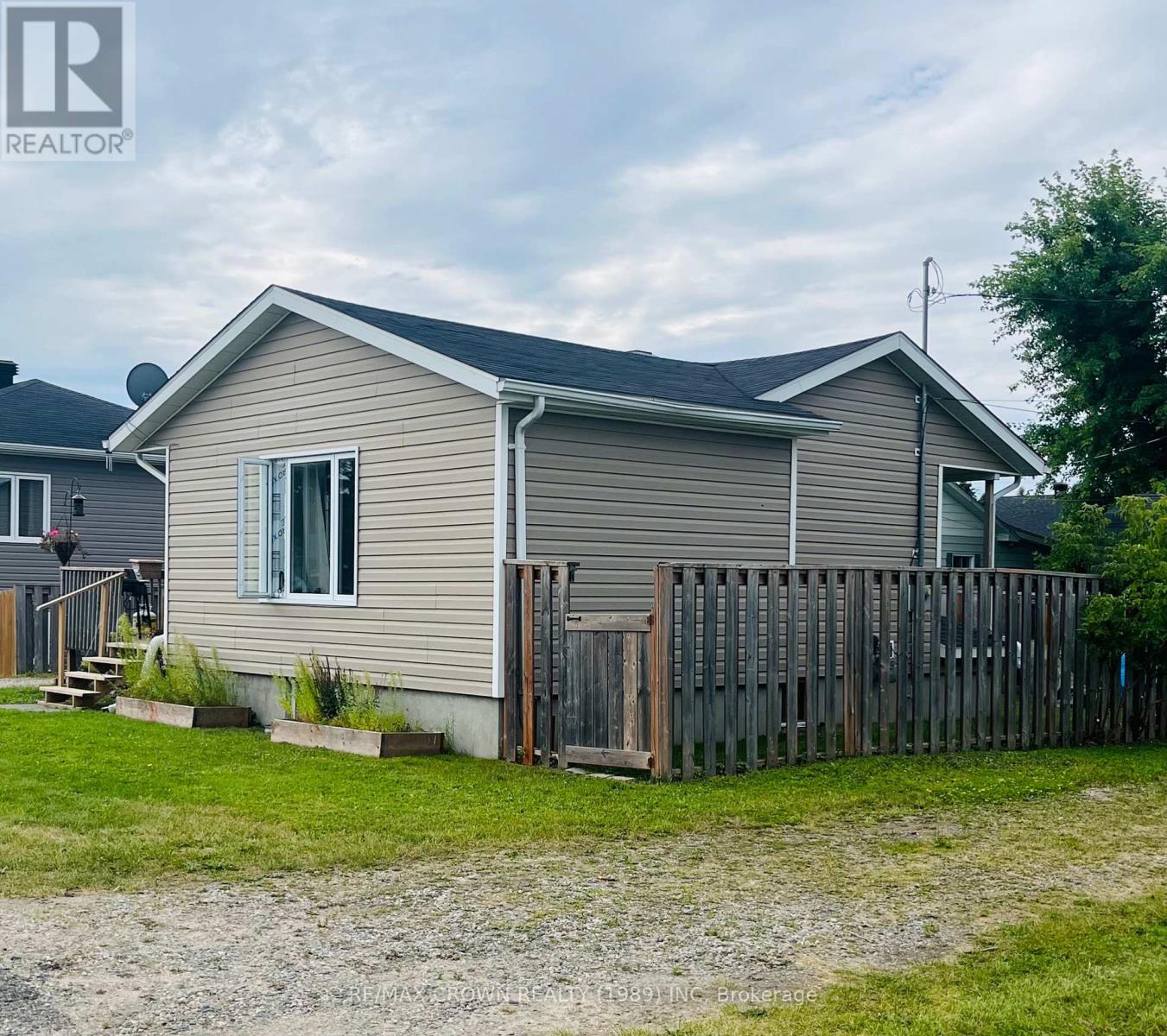 5 GLEN AVENUE - Image 4