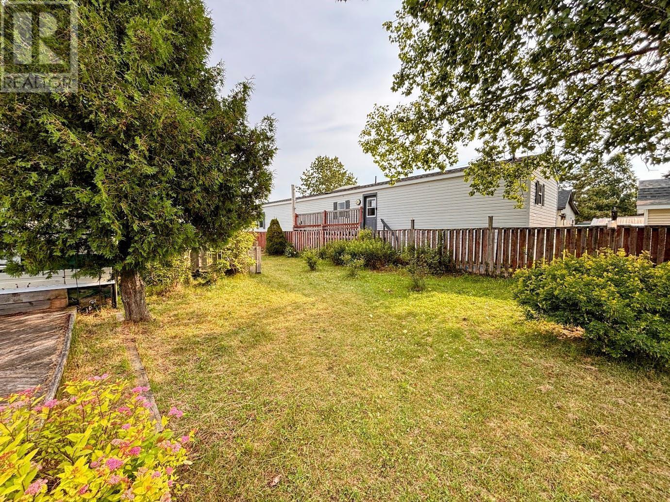 24 Jackson CRES - Image 22