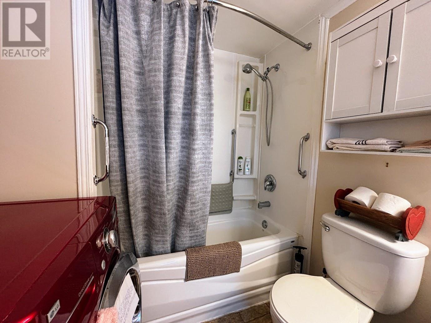 24 Jackson CRES - Image 16