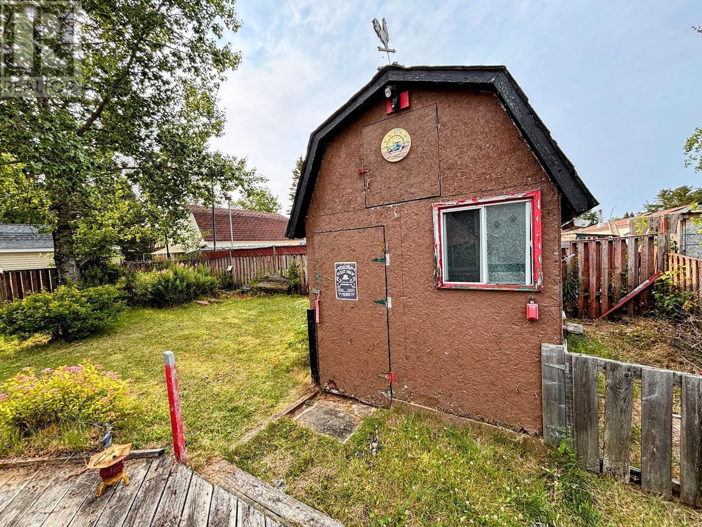 24 Jackson CRES - Image 28
