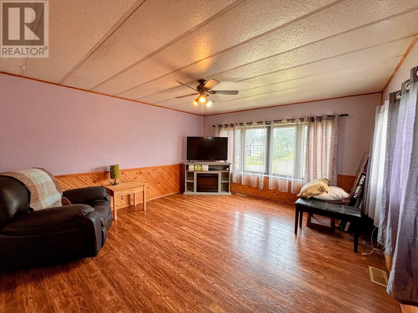 24 Jackson CRES - 7