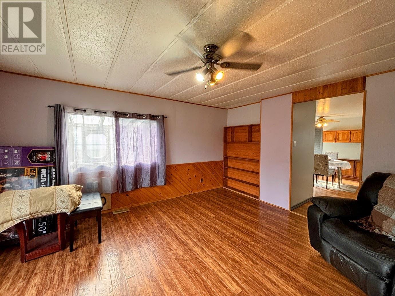 24 Jackson CRES - Image 8