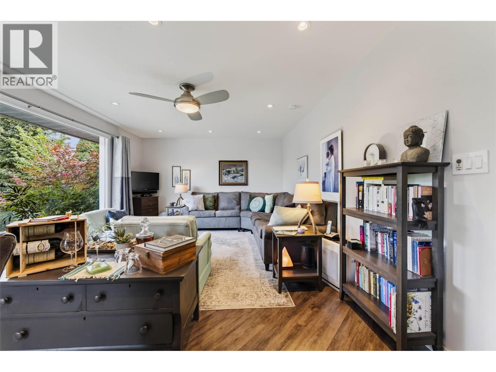 605 Delbruck Street - Image 12