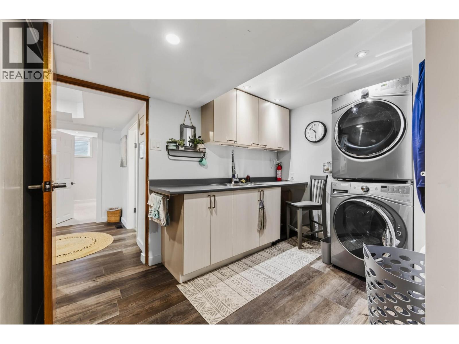605 Delbruck Street - Image 35