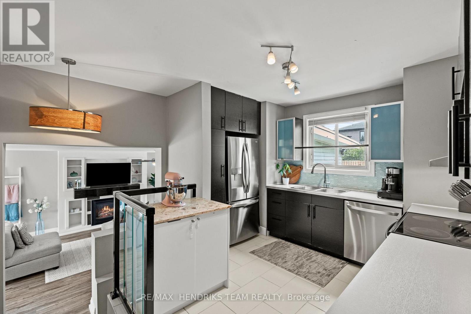 35 KINSEY STREET - 12
