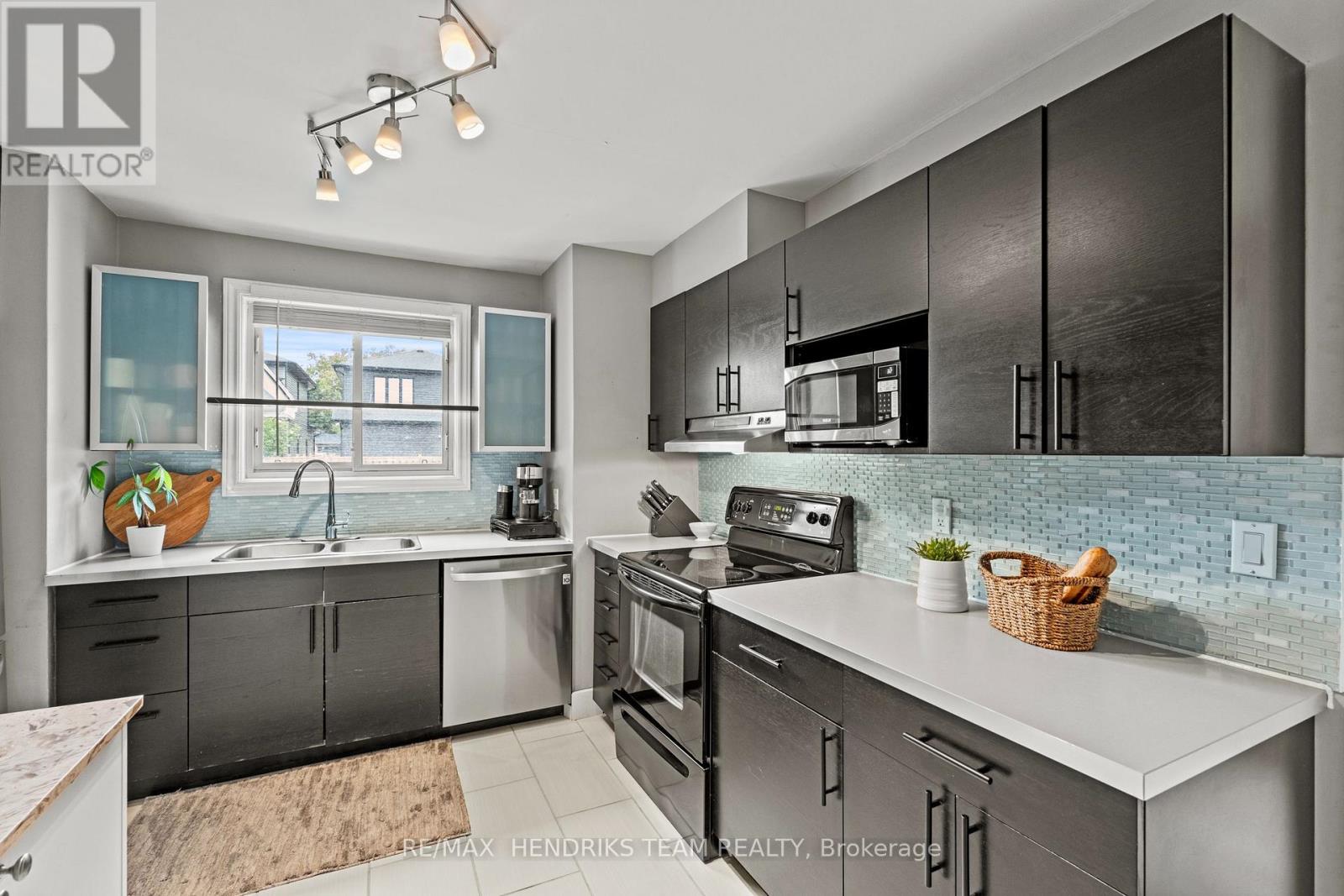 35 KINSEY STREET - Image 14