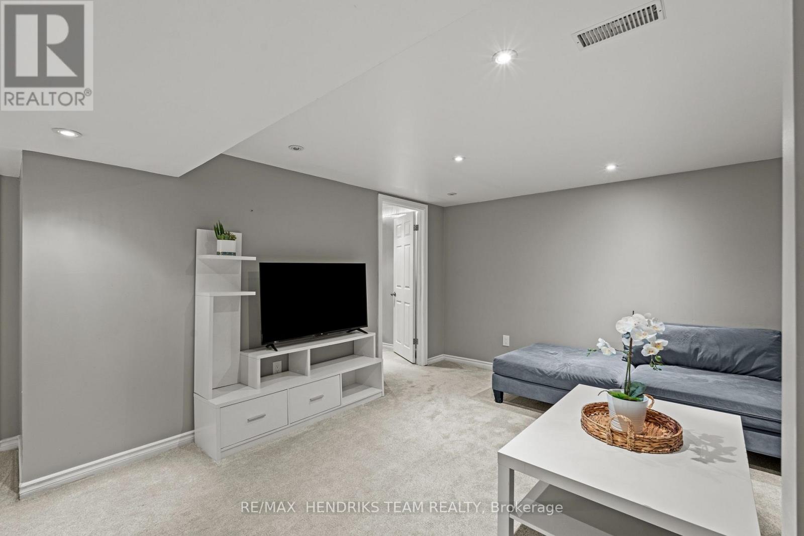 35 KINSEY STREET - Image 21
