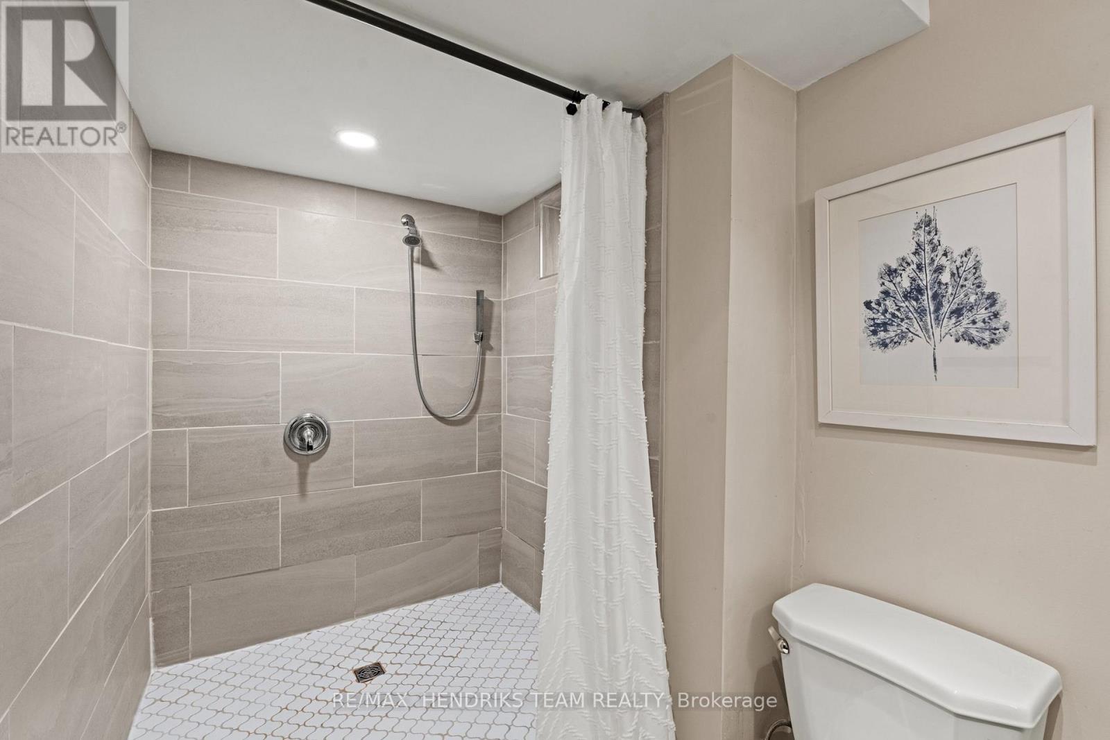 35 KINSEY STREET - 26