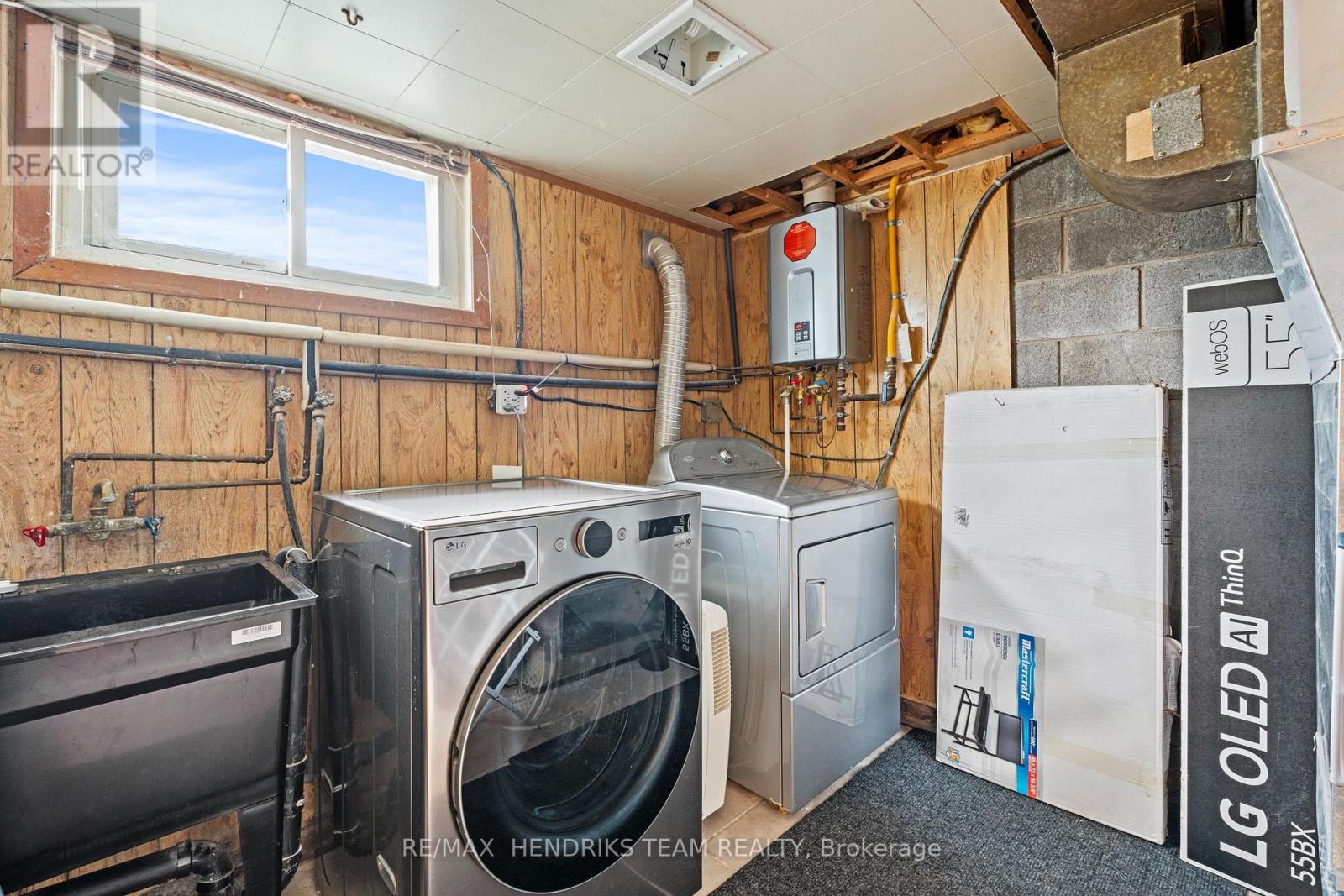 35 KINSEY STREET - 27