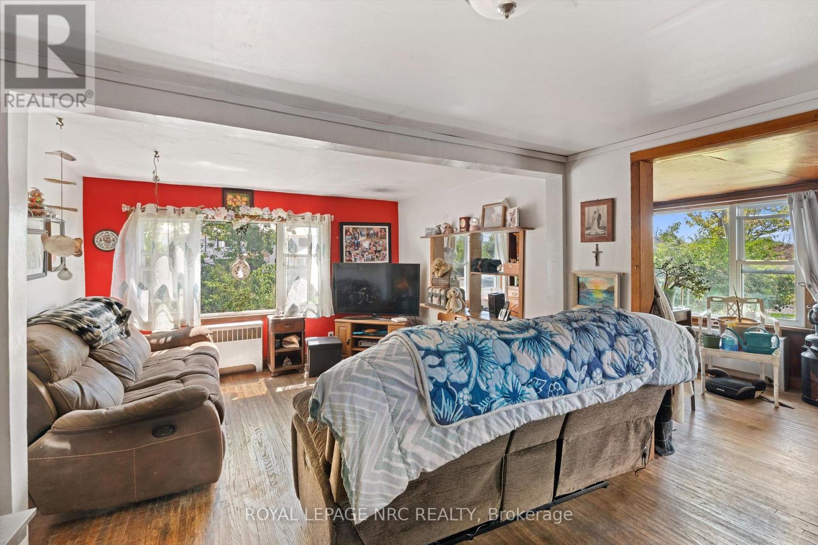 1010 ARTHUR STREET - Image 10
