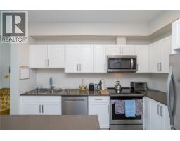 408 868 Orono Ave, Langford, BC V9B2T8 Photo 11