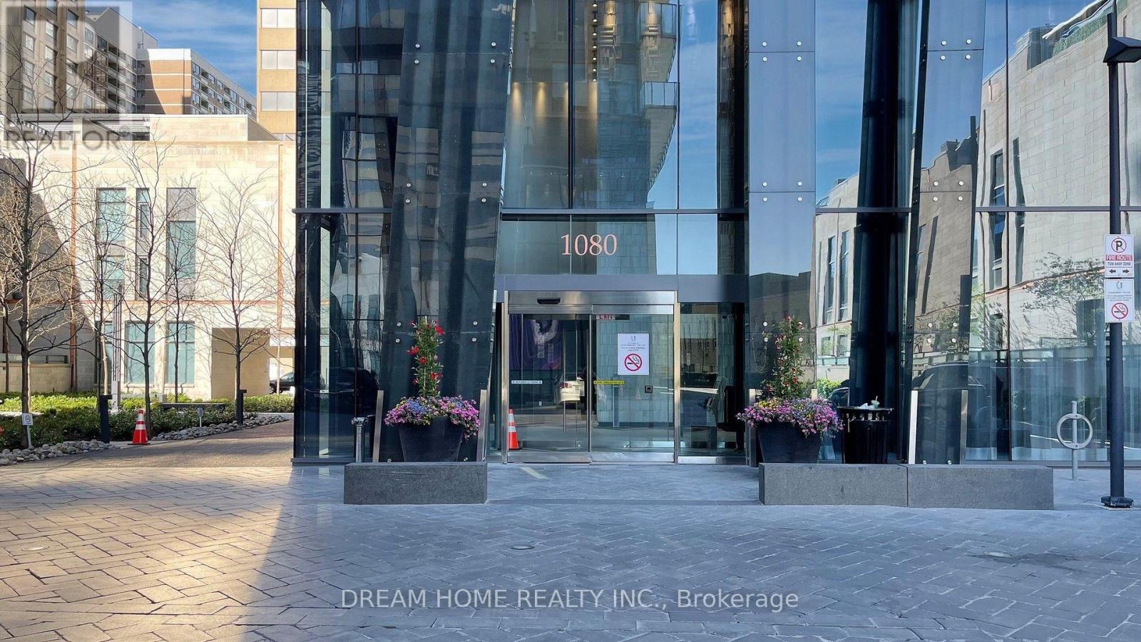 #709 1080 BAY STREET - 2