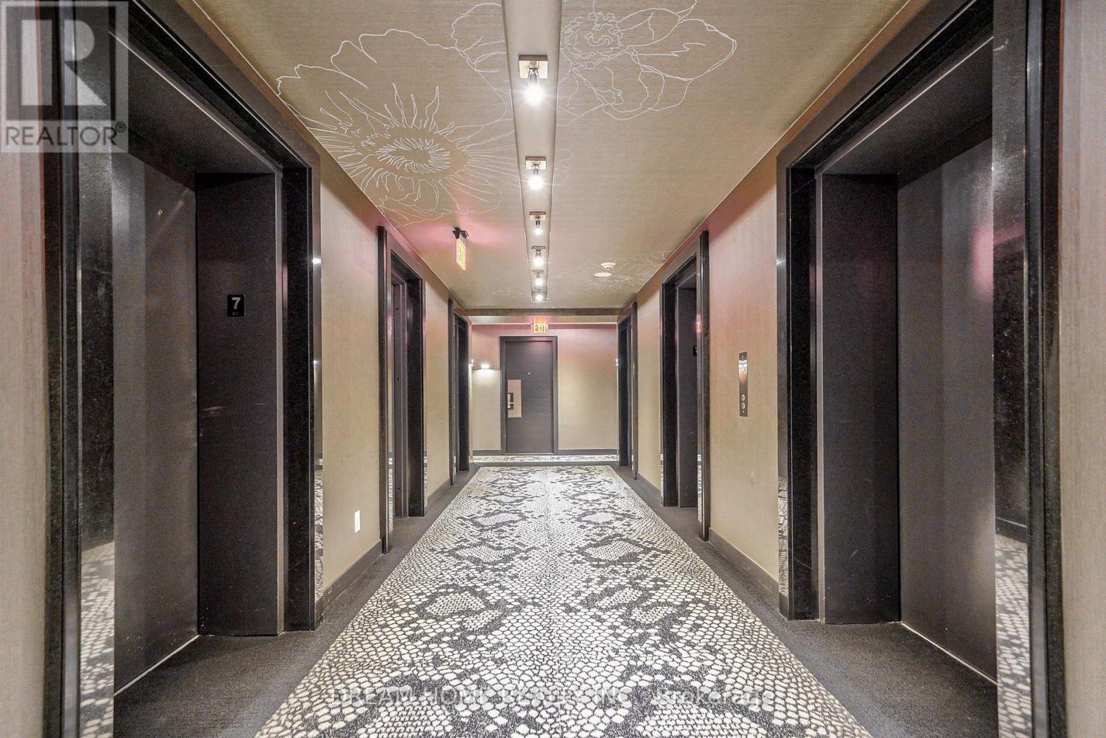 #709 1080 BAY STREET - 6