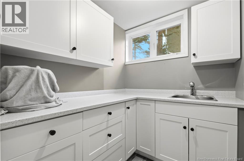 121 Phillips Drive - 36