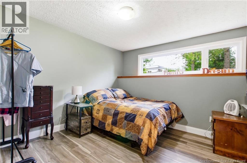 121 Phillips Drive - Image 32