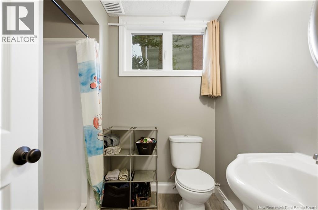 121 Phillips Drive - 33