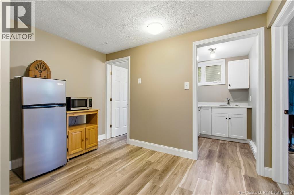 121 Phillips Drive - 35