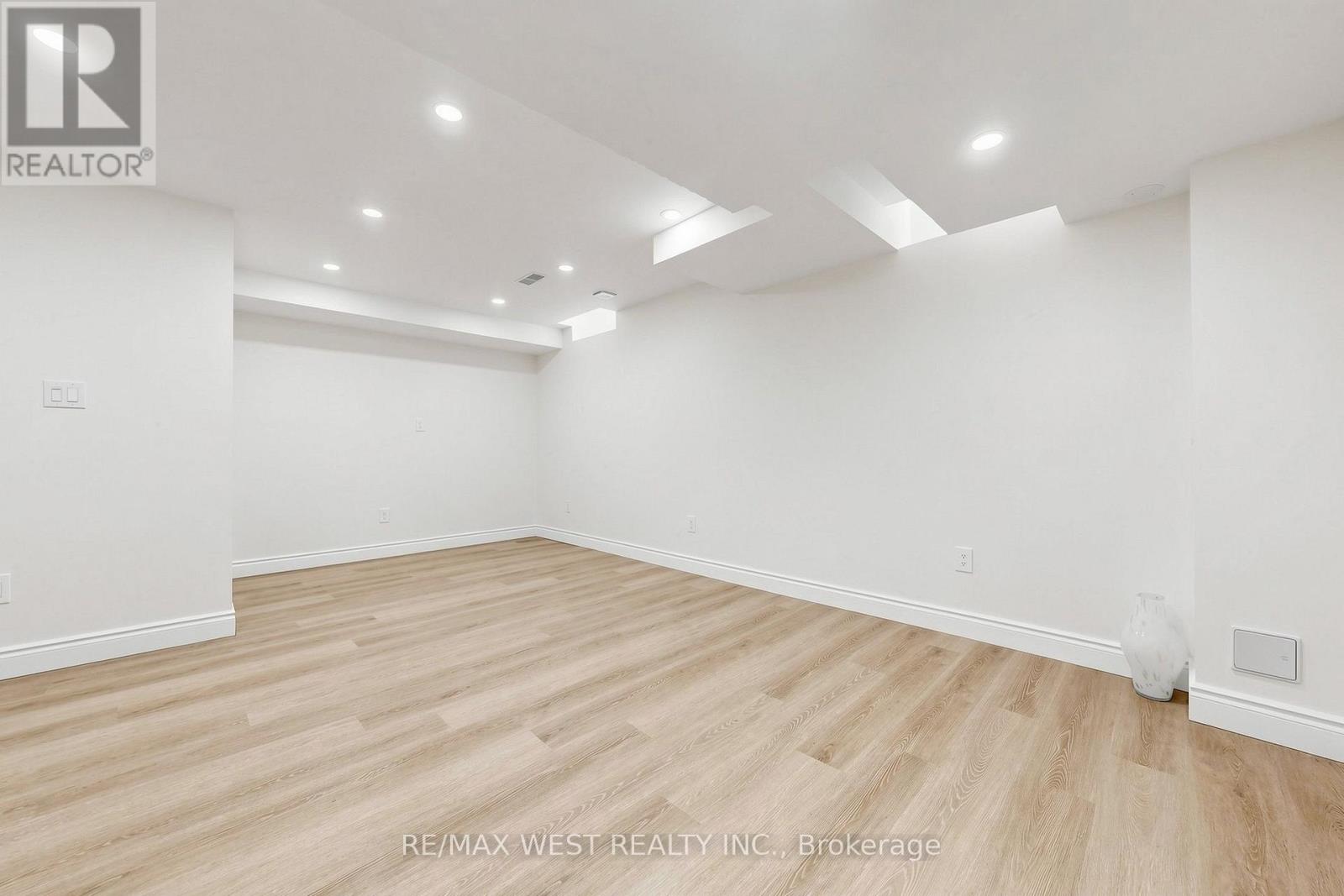 15 KINLOSS STREET - Image 32
