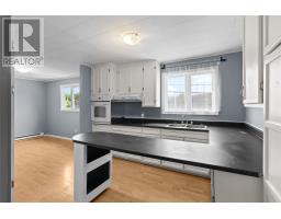 6 Riverview Avenue thumbnail 4
