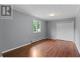 6 Riverview Avenue thumbnail 9